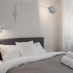 Moderns Un Kluss Dzivoklis 37 M2