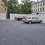 Moderns Un Kluss Dzivoklis 37 M2