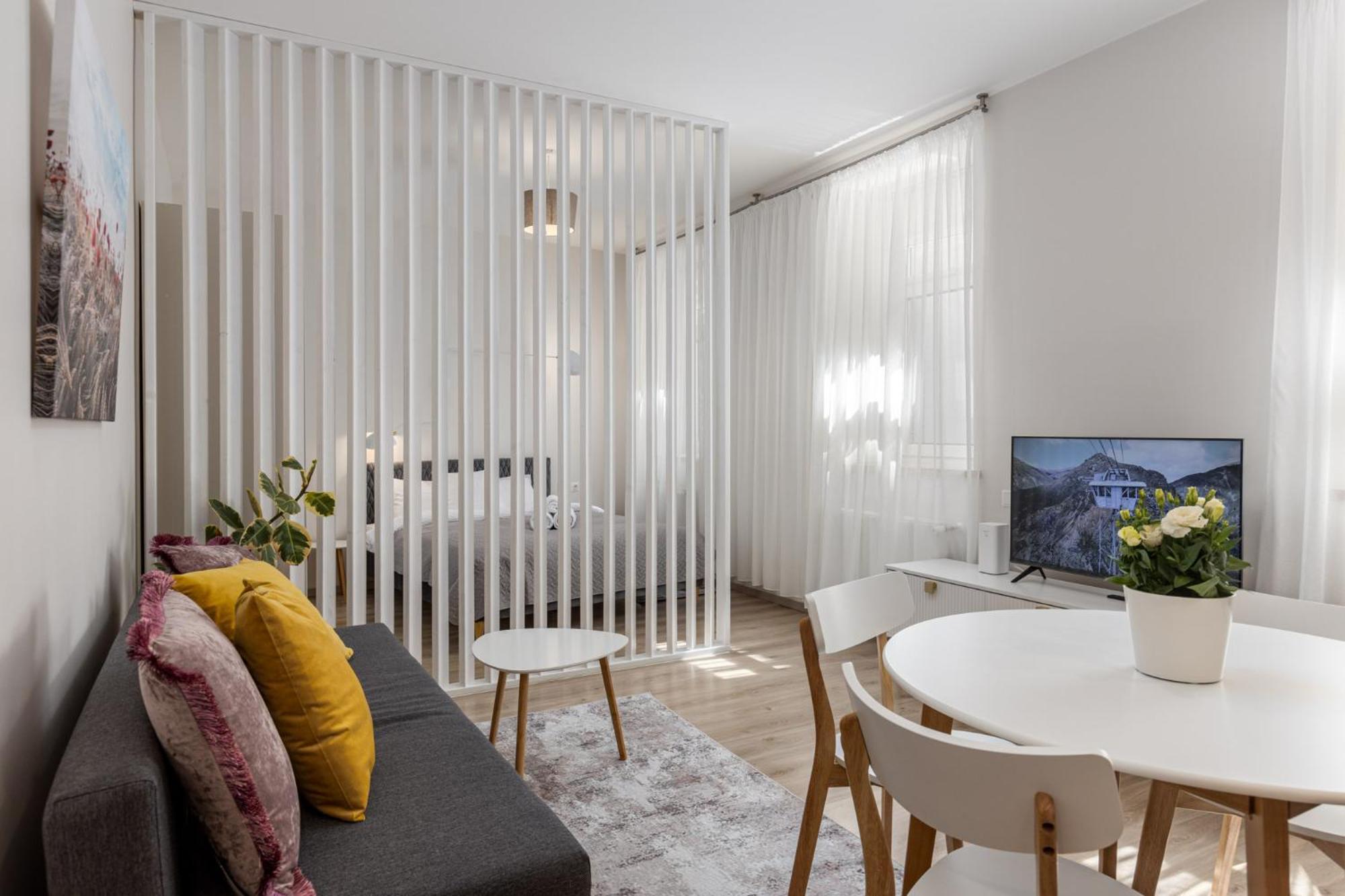 Moderns Un Kluss Dzivoklis 37 M2 Leilighet *